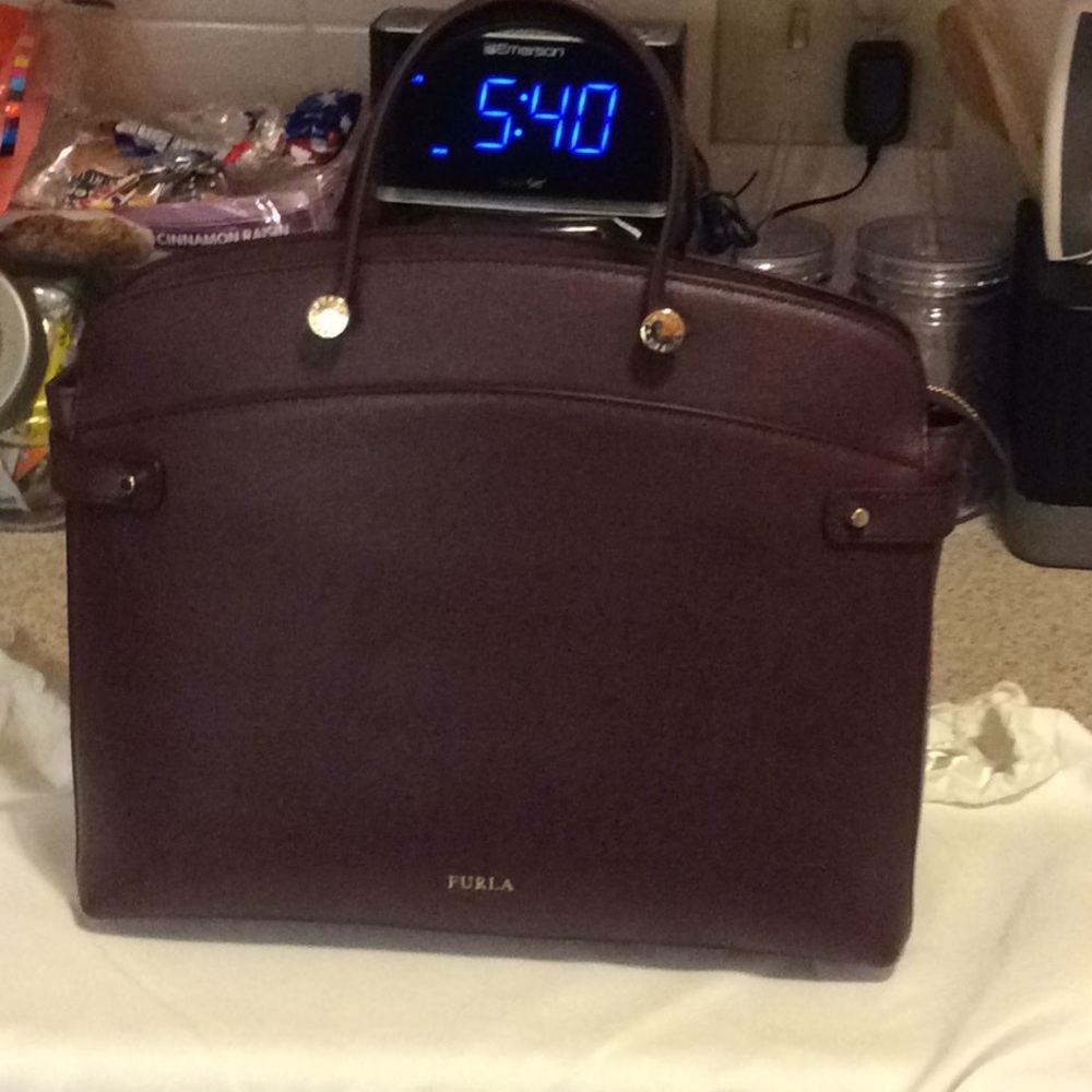 Furla Agata Medium or Large Tote bag